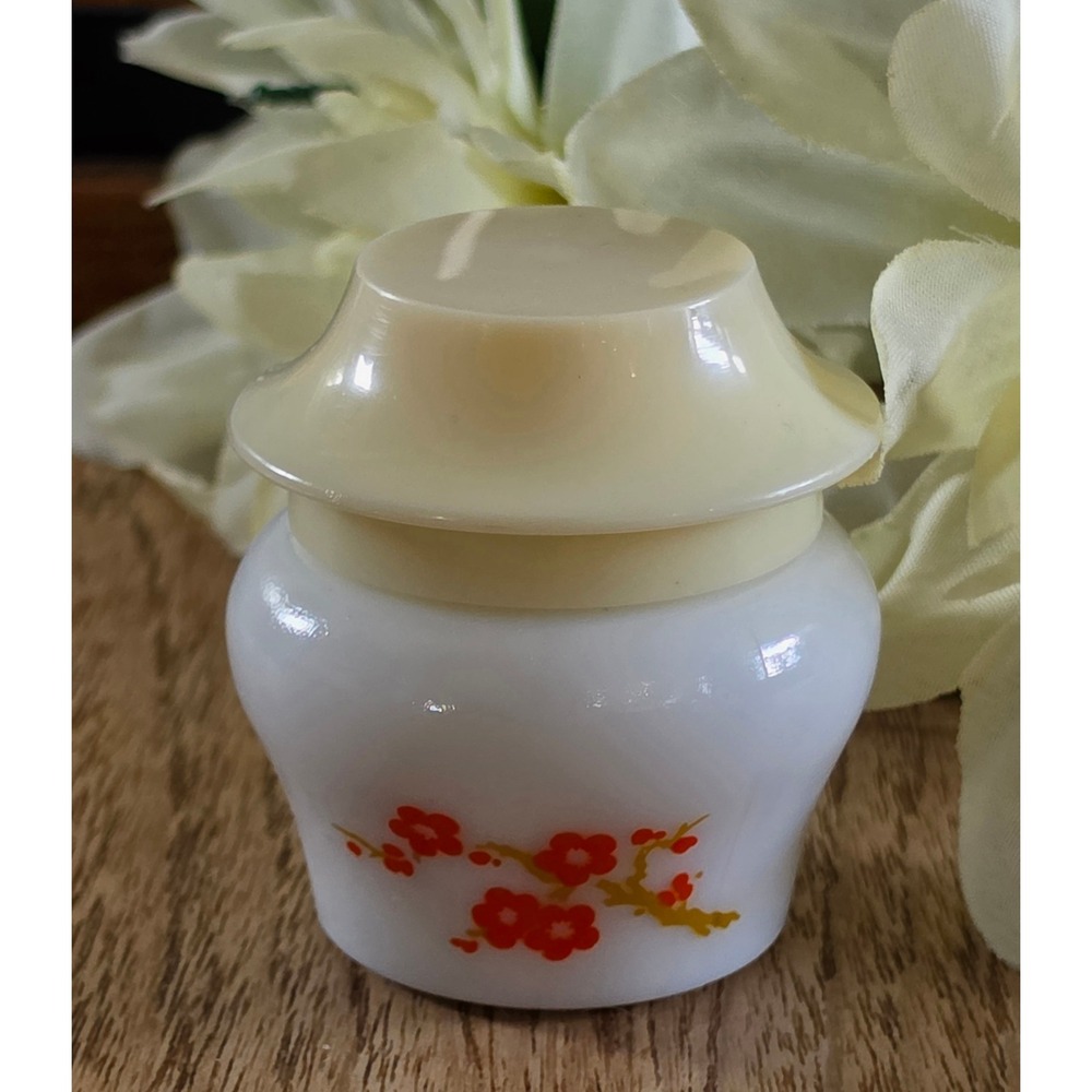 Vintage Avon 1970s Imperial Garden Milk Glass Jar